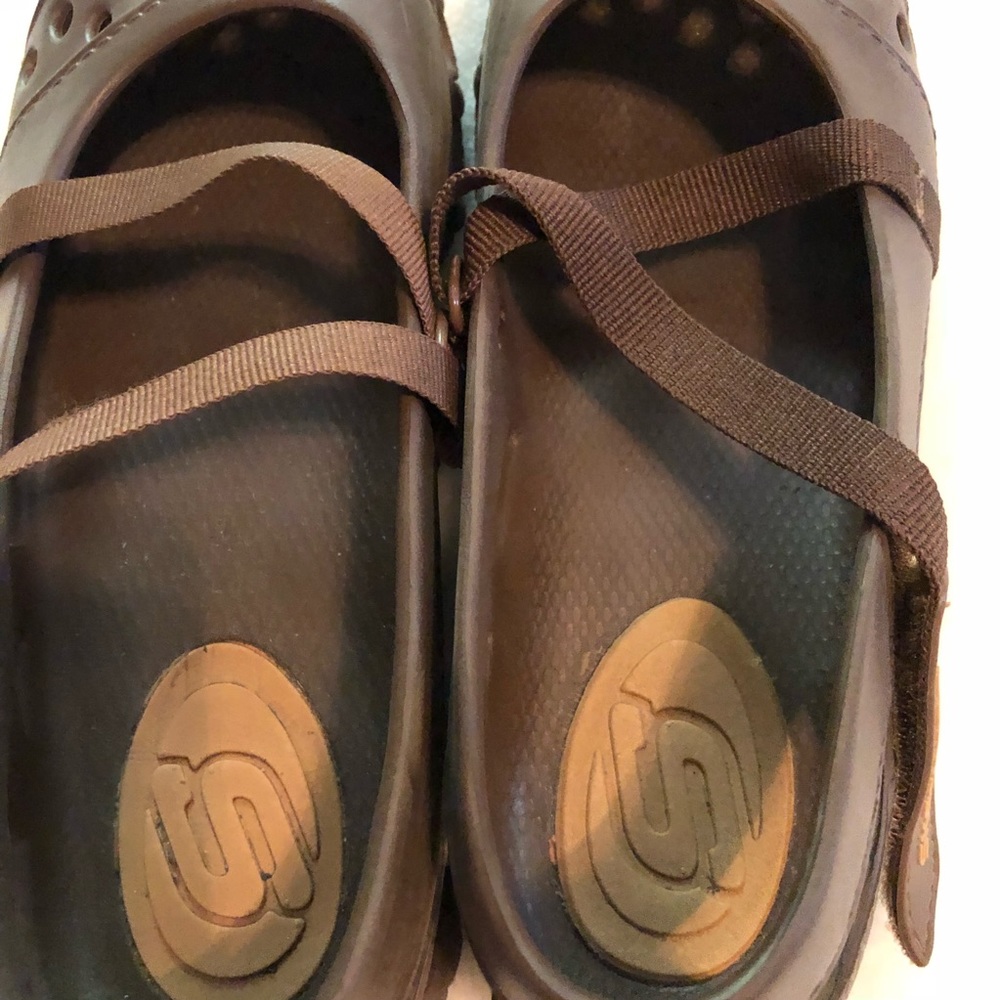 Gold/brown rubber Skechers - Picture 8 of 8